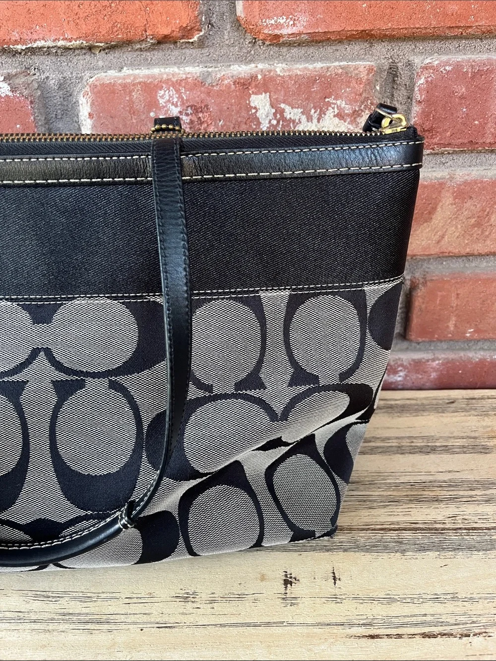 Coach Black and Gray Signature Canvas 👜 L0768-11691